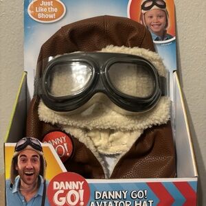 Danny Go! Aviator Hat Pretend Play Dress-Up Hat for Preschool Kids